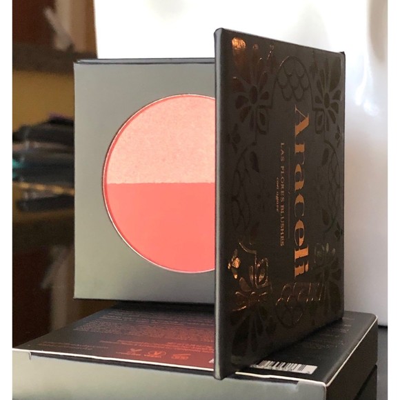 NIB Araceli Beauty Las Flores Dahlia & Leila Blush Duo Shimmer Matte Coral Pink - Picture 9 of 12